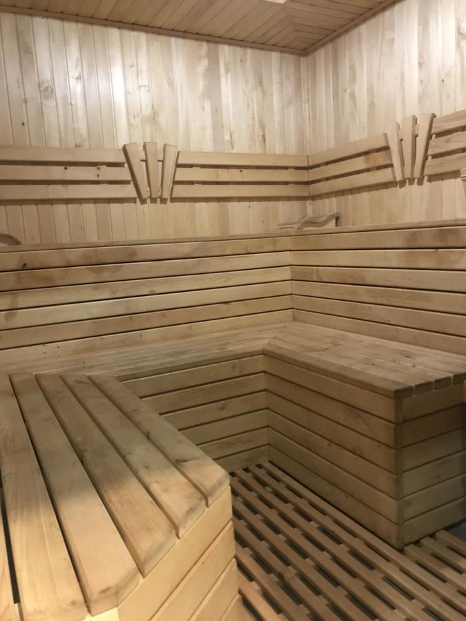 Готельно-Ресторанний Комплекс Прованс Парк Pochaiv Buitenkant foto