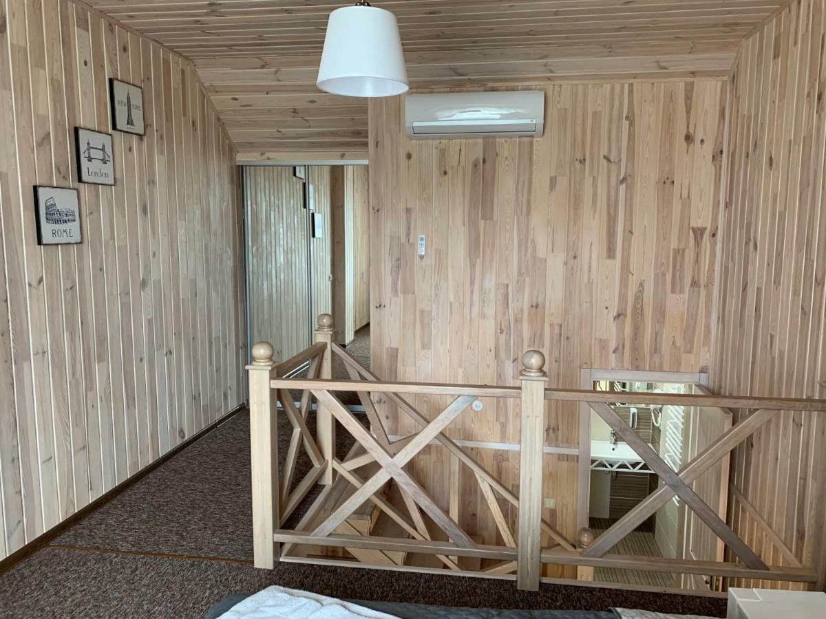 Готельно-Ресторанний Комплекс Прованс Парк Pochaiv Buitenkant foto